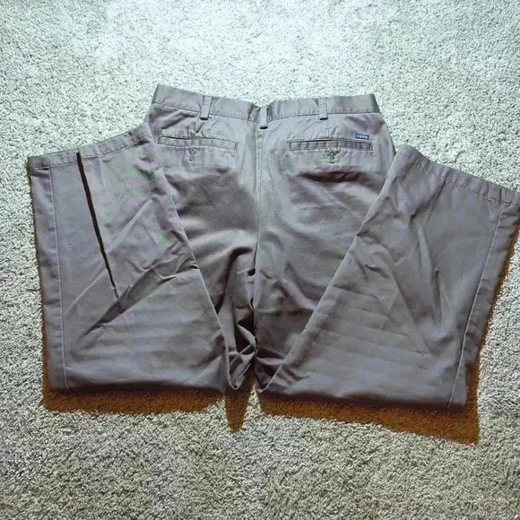 Izod, khakis, brown, 38x30 - Picture 3 of 8
